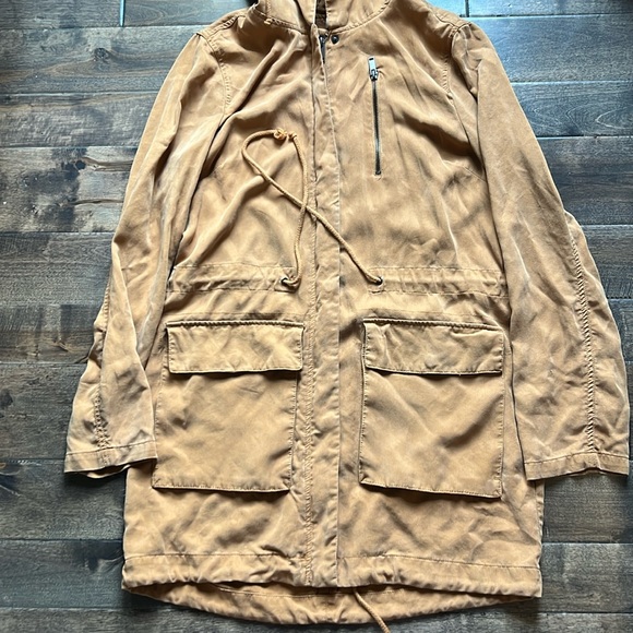 Yellow jacket - Picture 2 of 6